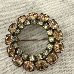 Vintage Regency Signed GoldTone Pale Green & Amber  Rhinestone Circle Brooch.
